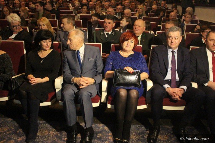 uroczysta-sesja-pena-wzruszen-foto-66818