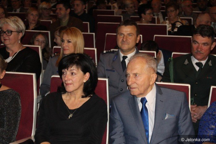 uroczysta-sesja-pena-wzruszen-foto-66818