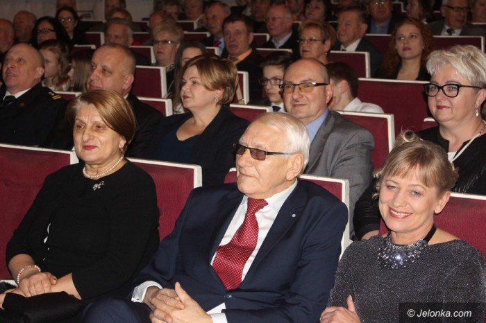uroczysta-sesja-pena-wzruszen-foto-66818