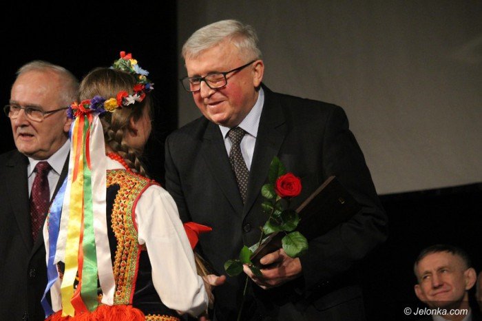 uroczysta-sesja-pena-wzruszen-foto-66818