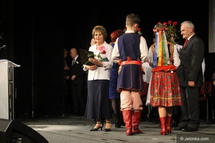 uroczysta-sesja-pena-wzruszen-foto-66818