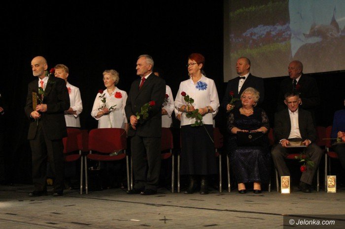 uroczysta-sesja-pena-wzruszen-foto-66818