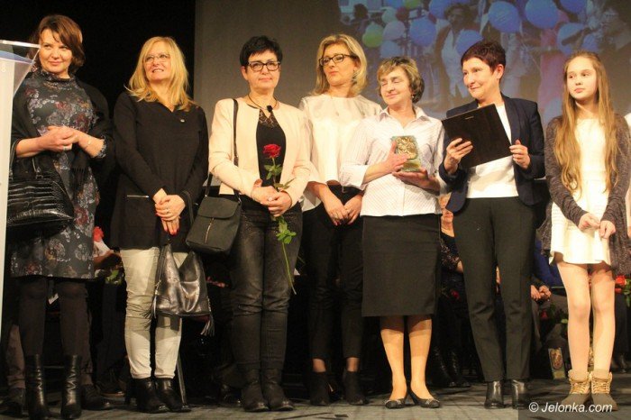 uroczysta-sesja-pena-wzruszen-foto-66818