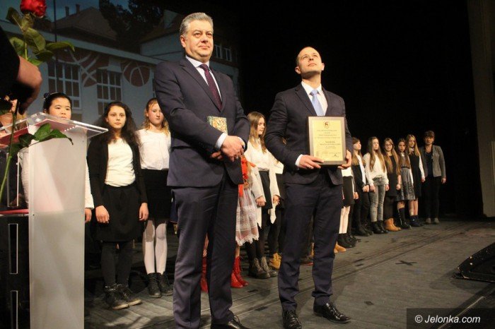 uroczysta-sesja-pena-wzruszen-foto-66818