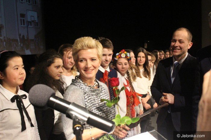 uroczysta-sesja-pena-wzruszen-foto-66818