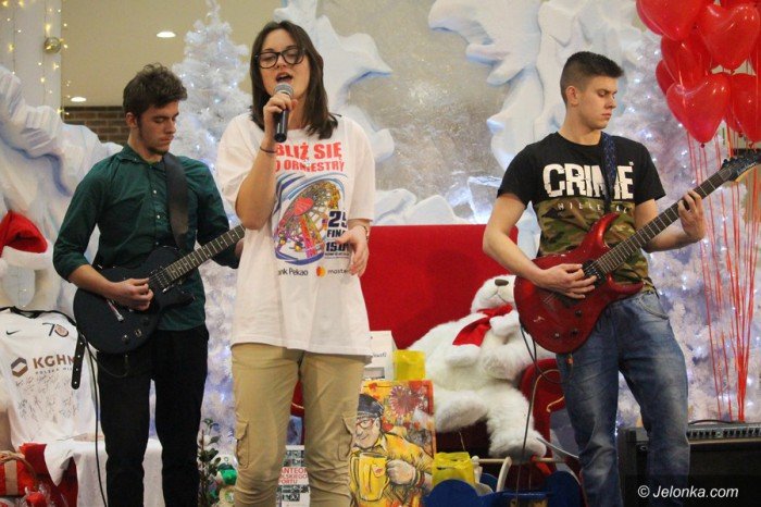 jeleniogorzanie-wspieraja-wosp-foto-66867