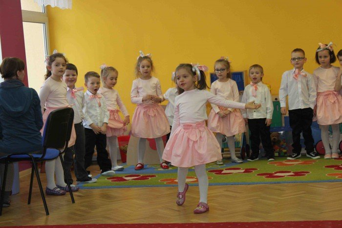 maska-i-trzeci-dzwonek-w-okraglaczku-foto-66901