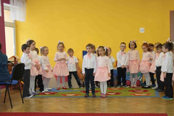 maska-i-trzeci-dzwonek-w-okraglaczku-foto-66901