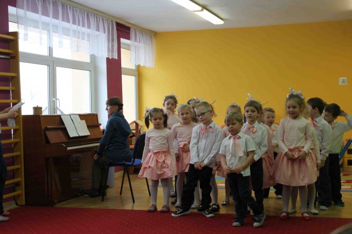 maska-i-trzeci-dzwonek-w-okraglaczku-foto-66901