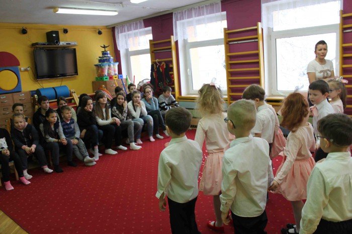 maska-i-trzeci-dzwonek-w-okraglaczku-foto-66901