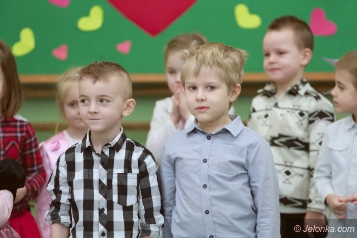 przedszkolaki-z-mysakowic-zaprosiy-babcie-i-dziadkow-foto-66961