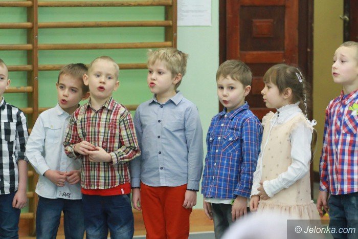 przedszkolaki-z-mysakowic-zaprosiy-babcie-i-dziadkow-foto-66961