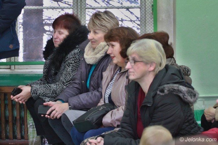 przedszkolaki-z-mysakowic-zaprosiy-babcie-i-dziadkow-foto-66961