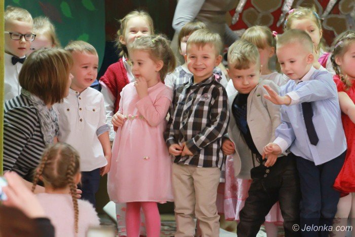 przedszkolaki-z-mysakowic-zaprosiy-babcie-i-dziadkow-foto-66961