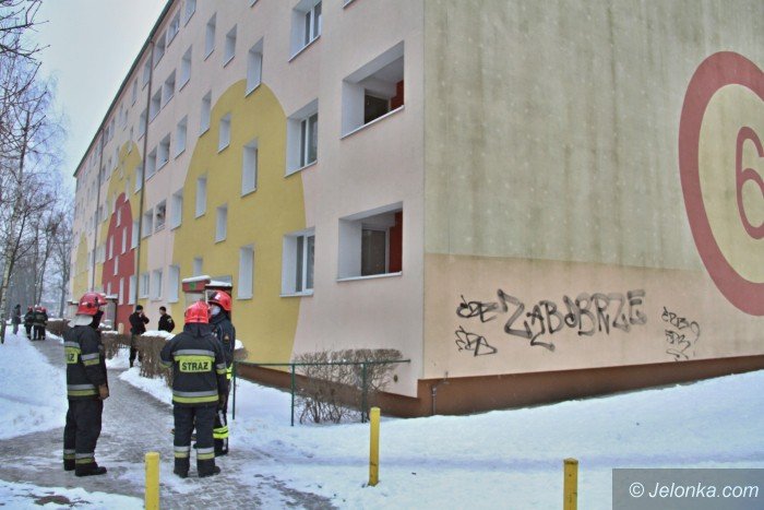 ewakuacja-mieszkancow-bloku-przy-szymanowskiego-foto-67000