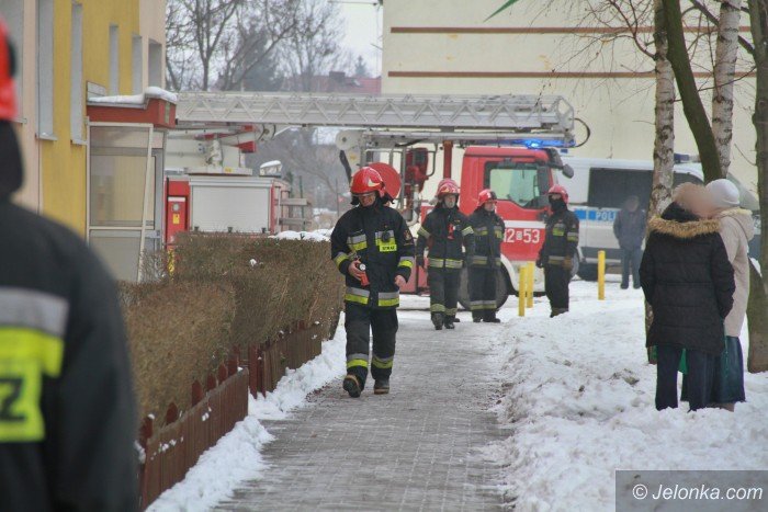 ewakuacja-mieszkancow-bloku-przy-szymanowskiego-foto-67000
