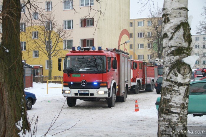 ewakuacja-mieszkancow-bloku-przy-szymanowskiego-foto-67000
