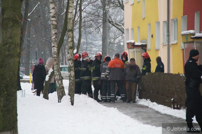 ewakuacja-mieszkancow-bloku-przy-szymanowskiego-foto-67000