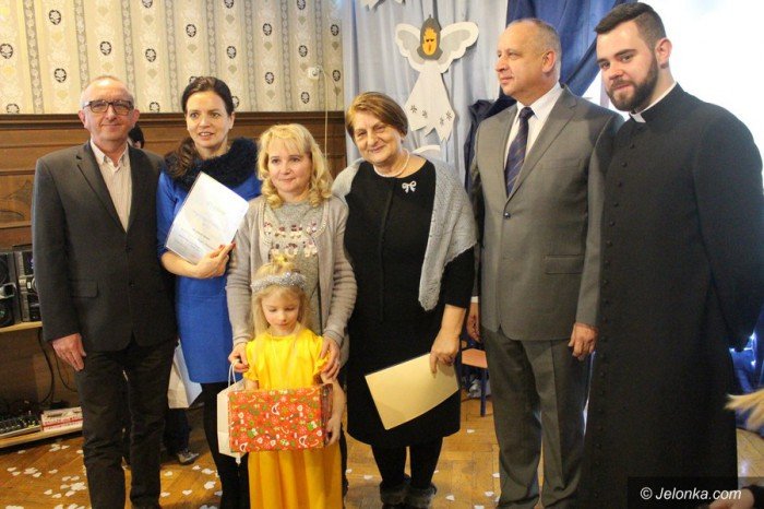 integracja-przedszkolakow-przy-koledach-i-pastorakach-foto-67028