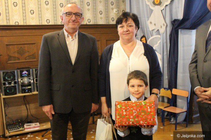 integracja-przedszkolakow-przy-koledach-i-pastorakach-foto-67028