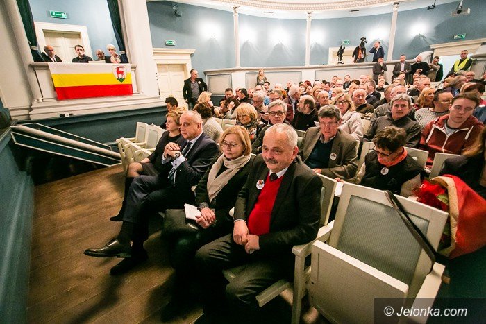 lech-waesa-w-jeleniej-gorze-o-polsce-foto-67038