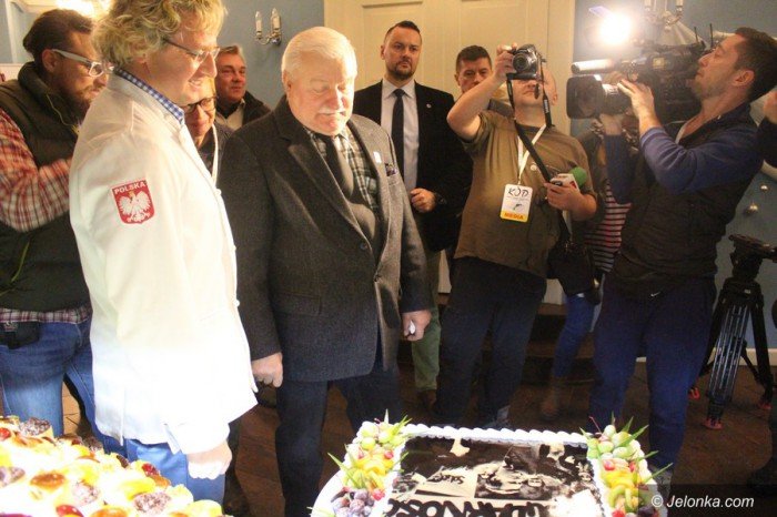 lech-waesa-w-jeleniej-gorze-o-polsce-foto-67038