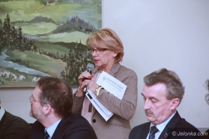 w-piechowicach-debatowali-o-przyszosci-szko-foto-67045