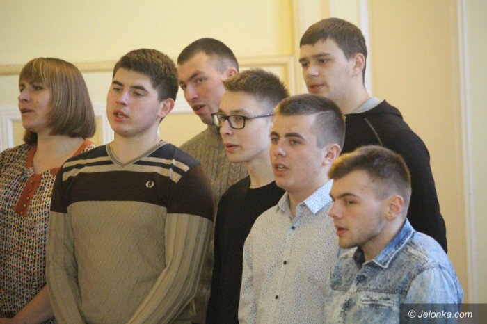 studenci-z-ukrainy-goscili-w-jeleniej-gorze-foto-67060