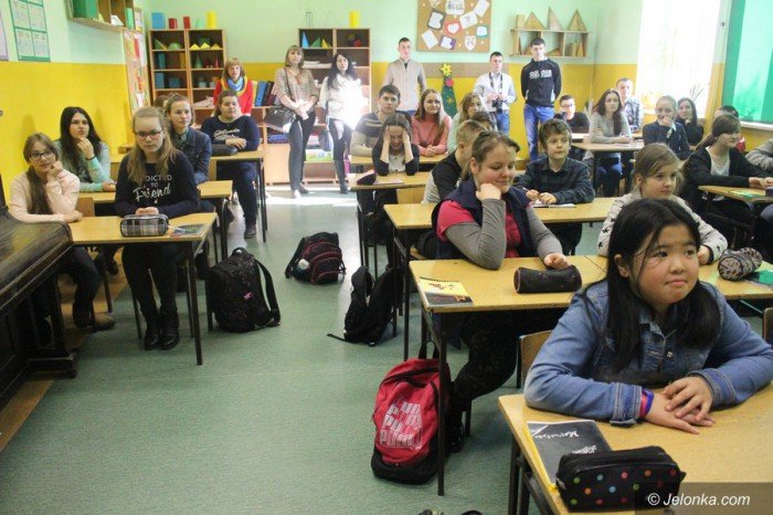 studenci-z-ukrainy-goscili-w-jeleniej-gorze-foto-67060