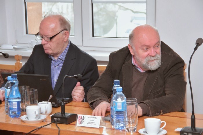 po-sesji-powiatu-a-konieczynska-nadal-starosta-foto-67101