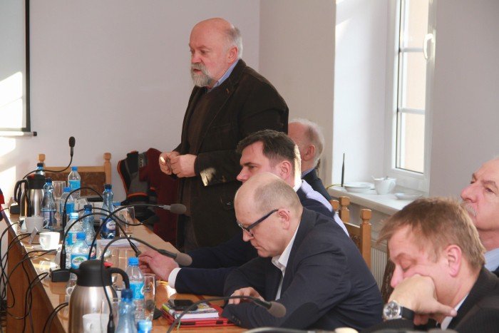 po-sesji-powiatu-a-konieczynska-nadal-starosta-foto-67101