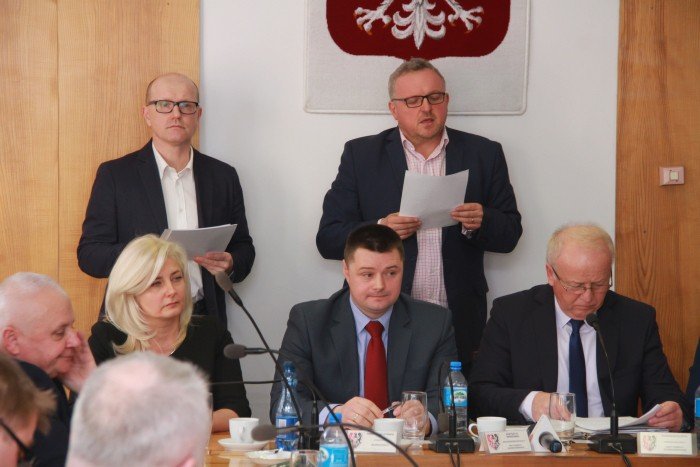po-sesji-powiatu-a-konieczynska-nadal-starosta-foto-67101