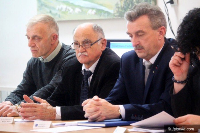 w-piechowicach-jedna-szkoa-dwa-budynki-foto-67151