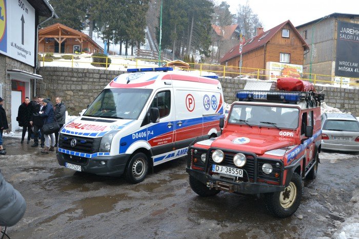 pogotowie-ratunkowe-pod-szrenica-foto-67166