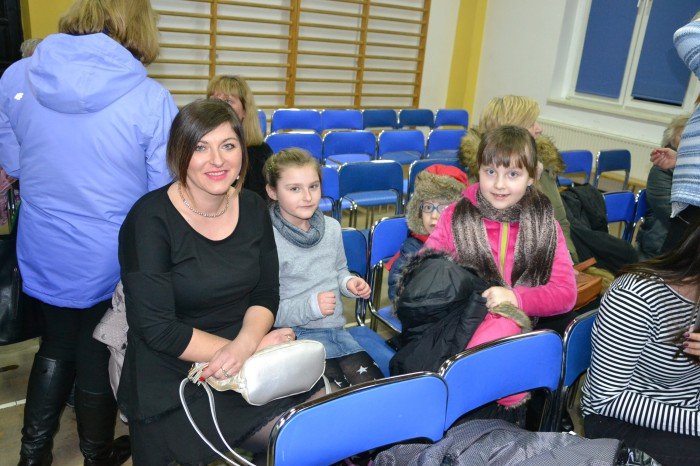 czerwony-kapturek-charytatywnie-w-janowicach-wielkich-foto-67167