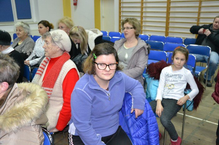 czerwony-kapturek-charytatywnie-w-janowicach-wielkich-foto-67167