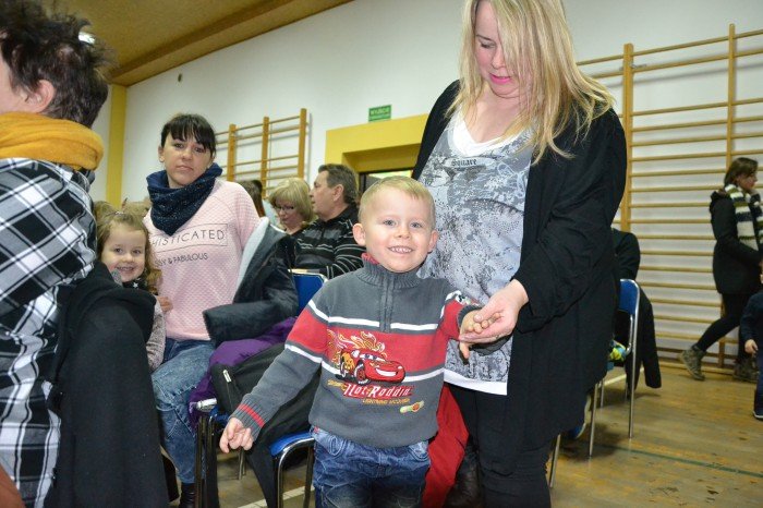 czerwony-kapturek-charytatywnie-w-janowicach-wielkich-foto-67167