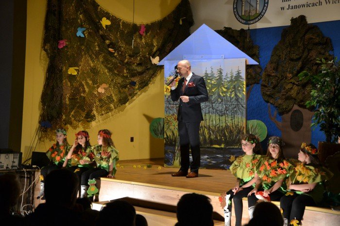 czerwony-kapturek-charytatywnie-w-janowicach-wielkich-foto-67167