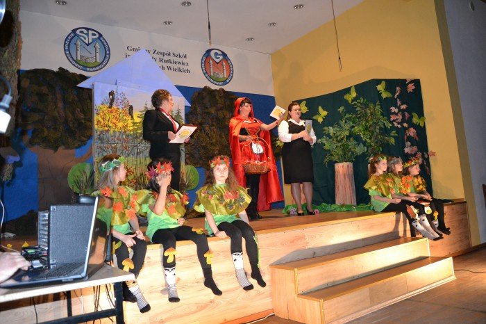 czerwony-kapturek-charytatywnie-w-janowicach-wielkich-foto-67167