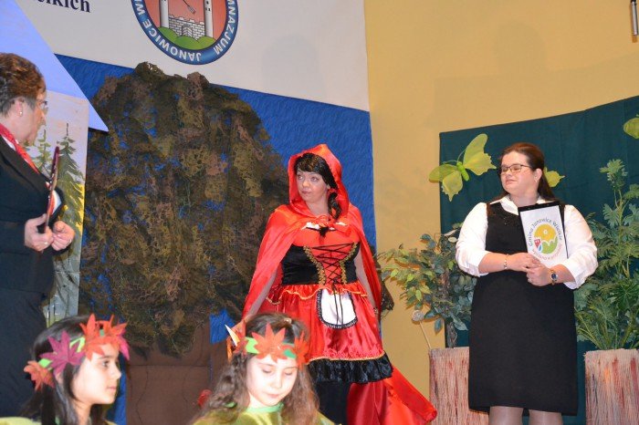 czerwony-kapturek-charytatywnie-w-janowicach-wielkich-foto-67167