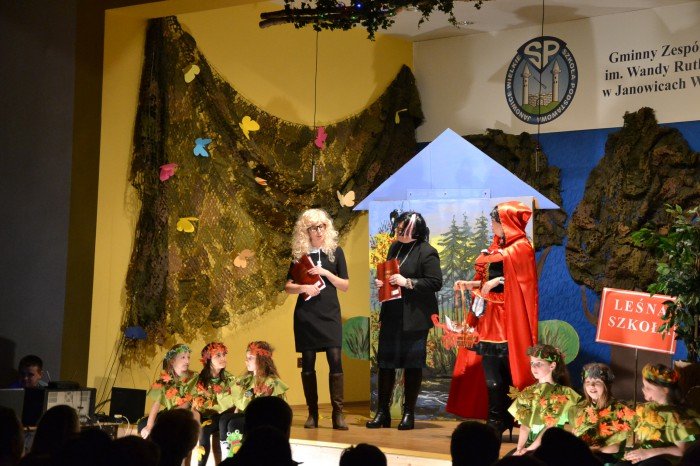 czerwony-kapturek-charytatywnie-w-janowicach-wielkich-foto-67167