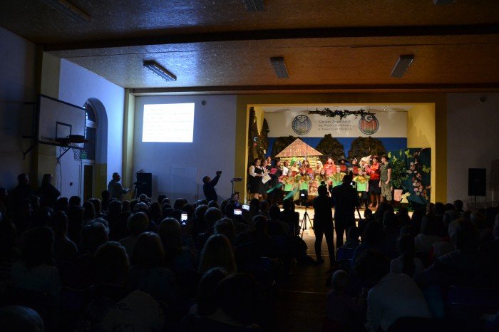 czerwony-kapturek-charytatywnie-w-janowicach-wielkich-foto-67167