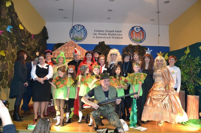 czerwony-kapturek-charytatywnie-w-janowicach-wielkich-foto-67167
