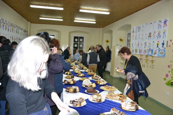 czerwony-kapturek-charytatywnie-w-janowicach-wielkich-foto-67167
