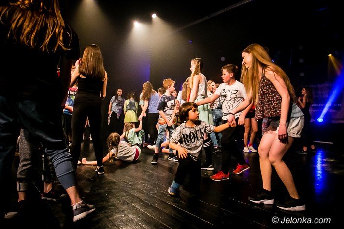 trwa-wielka-taneczna-gala-w-jck-foto-67177