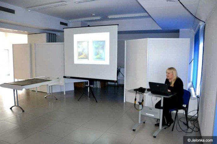 w-muzeum-karkonoskim-o-ratowaniu-obrazow-foto-67183