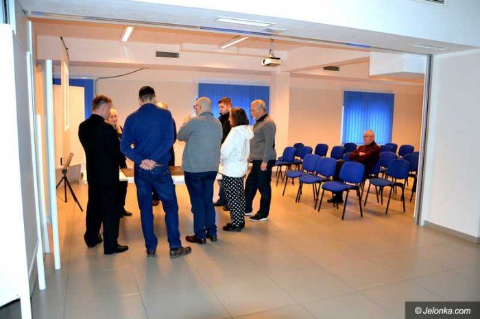 w-muzeum-karkonoskim-o-ratowaniu-obrazow-foto-67183
