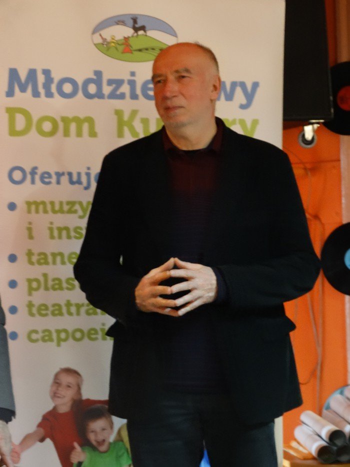 modzi-pieknie-recytowali-i-spiewali-w-mdk-foto-67208