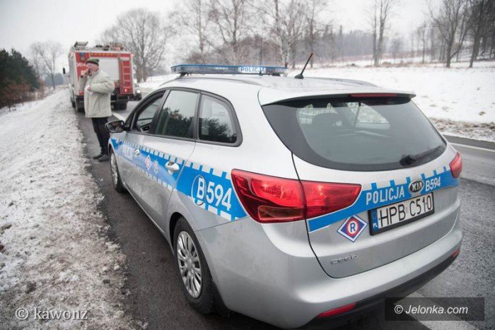 kolizja-na-sobieskiego-auto-w-rowie-foto-67233