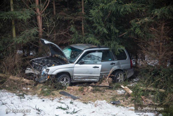 kolizja-na-sobieskiego-auto-w-rowie-foto-67233
